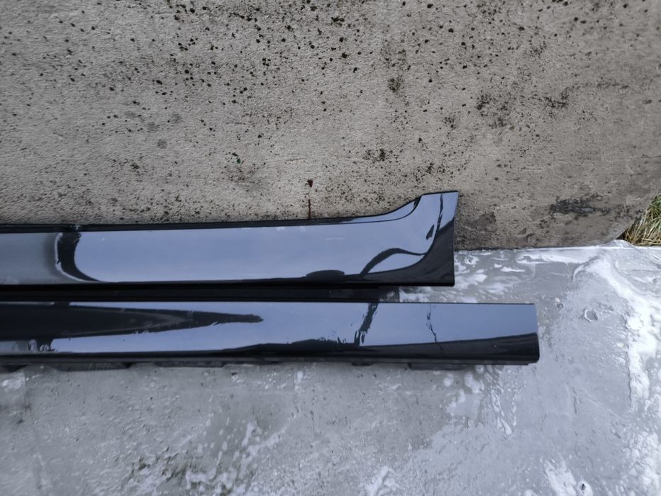 Progi BMW F10/F11 Black Saphire (czarne) Super Stan!