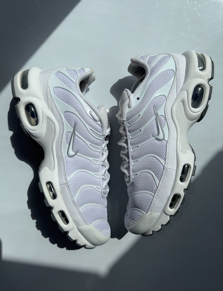 Кроссовки Nike Air Max Plus TN Triple White