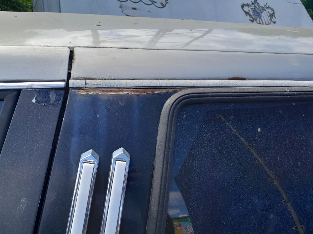 Klapa bagażnika lincoln town car