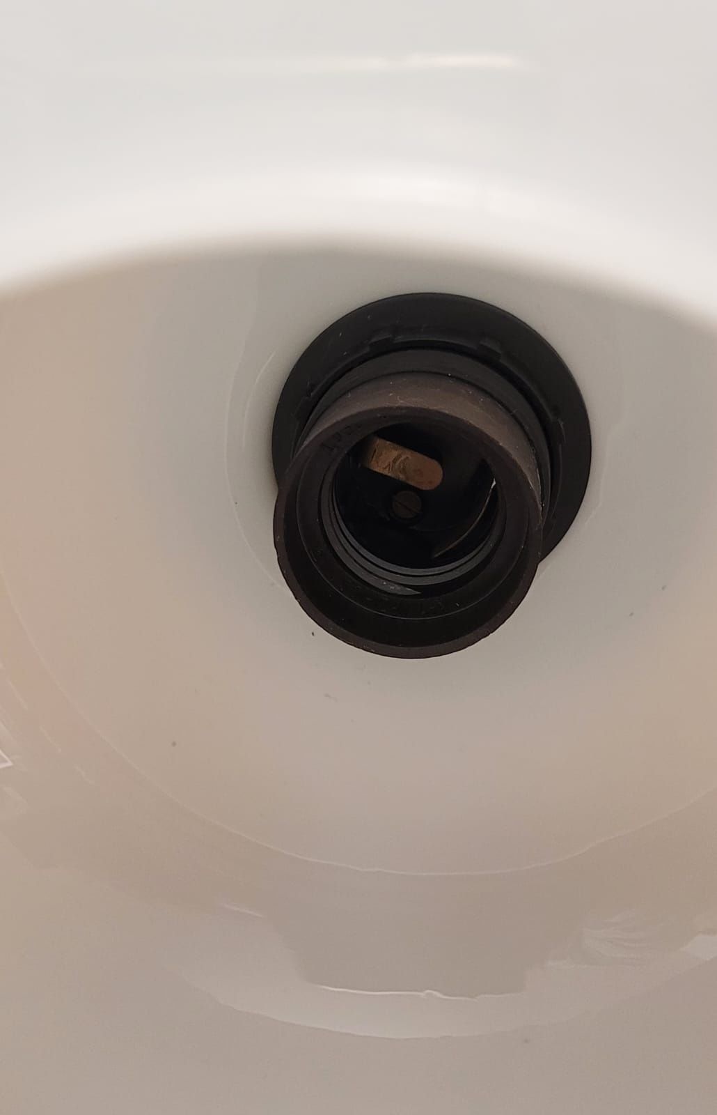 Lampa sufitowa wisząca drewno z kloszem