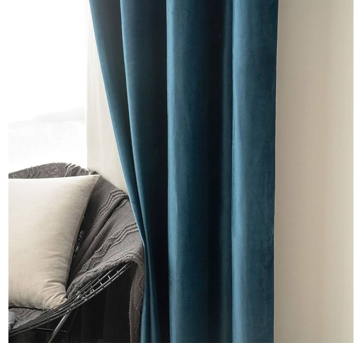 2 Zasłony Aksamitne 140x200cm. Zaciemniające Termiczne Na Przelotkach