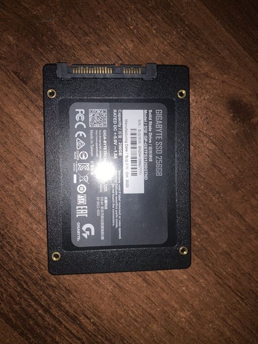SSD 2.5 256gb протестований