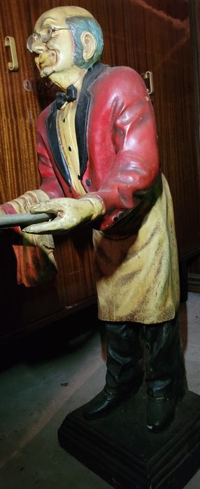 Mordomo com 90cm em bom estado para decoração restaurante cafe ou casa