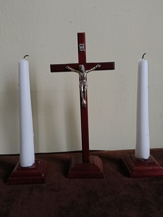 Krzyż + świeczniki + krzyż wiszący