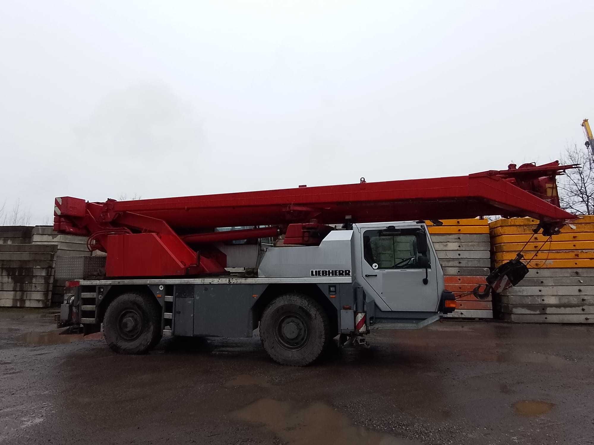 Liebherr 1040 2008/09