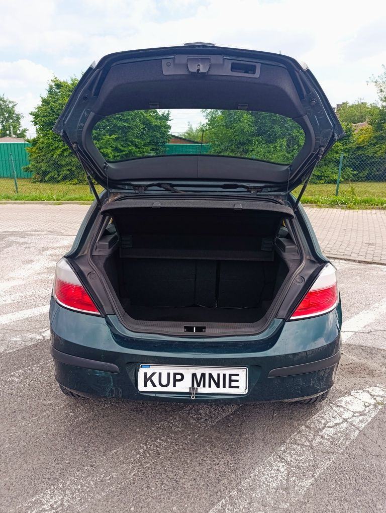 Opel Astra H 1.6 // 2006 // Klima // 5-Drzwi //Zamiana //

Samochód za