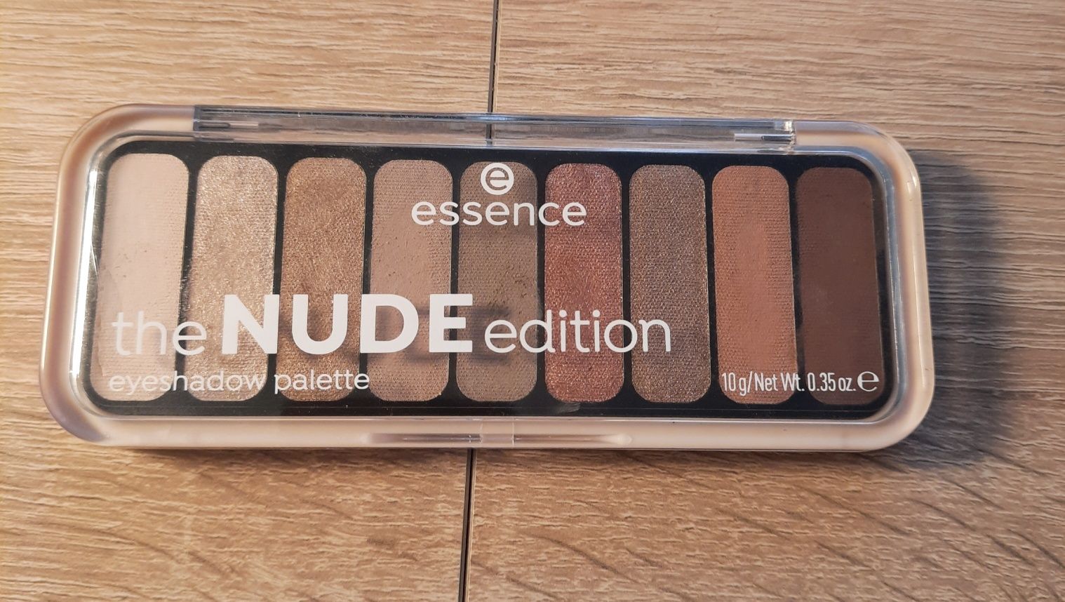 Cienie do powiek Essence Nude edition