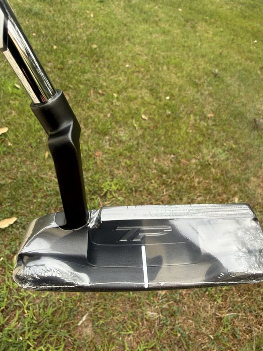 Putter Taylor Made TP Black Soto #1 34” (NOVO)