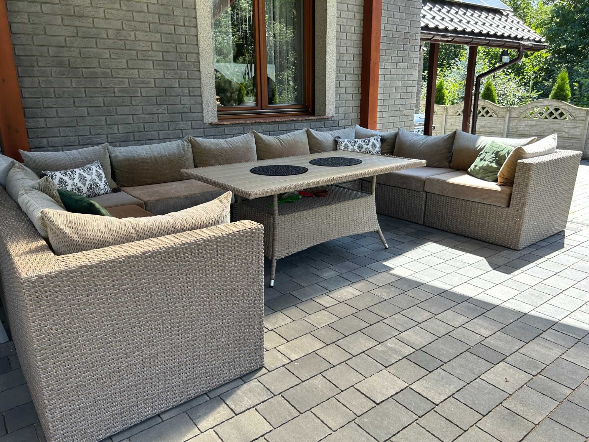 Meble ogrodowe - sofa plus stół