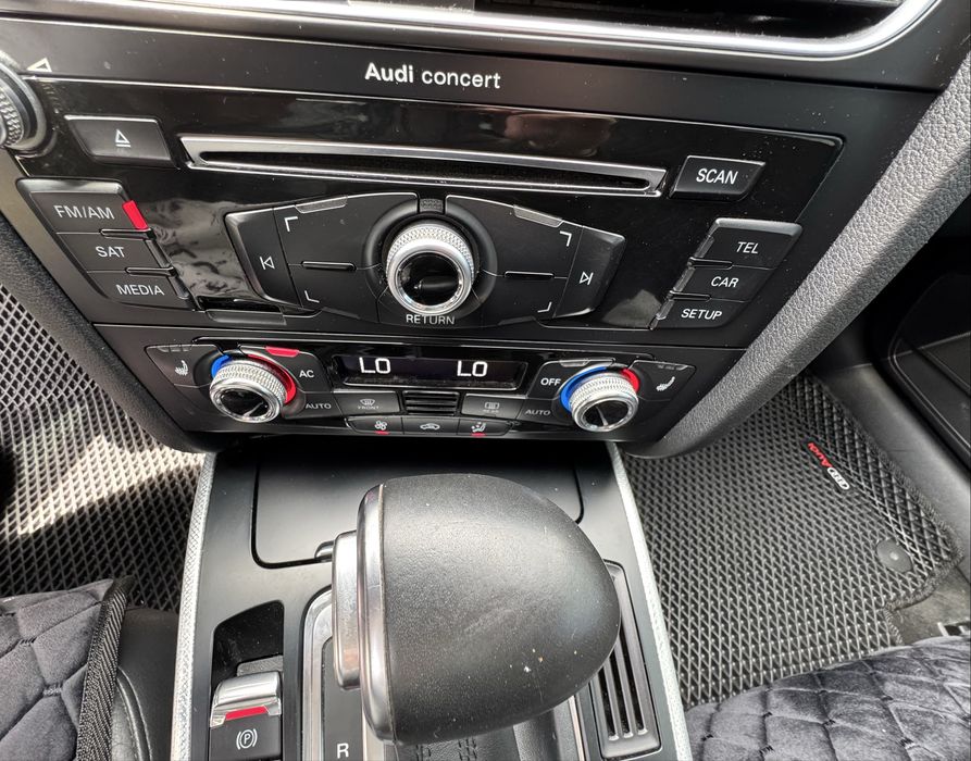 Продам Ауді А4 Б8 quattro 2012 року