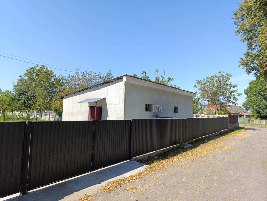 (7) Продаж комерційного приміщення, с. Бохоники (5434)