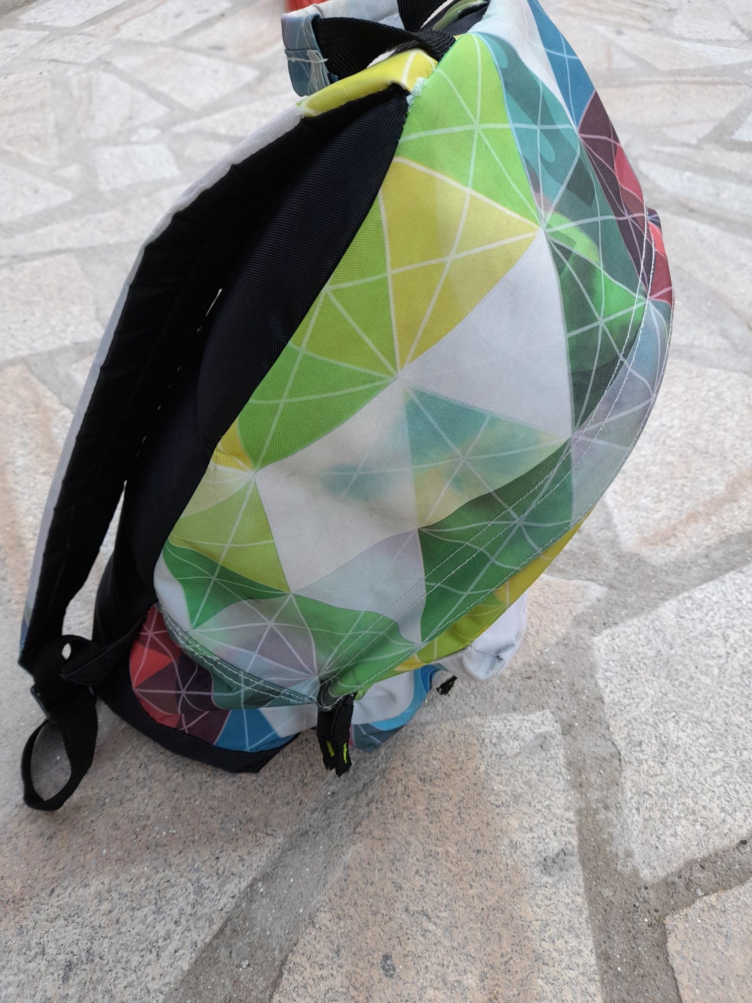 Mochila escolar como nova