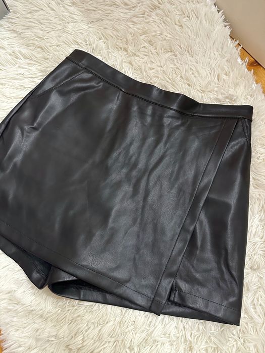 Продам шорти спілницю