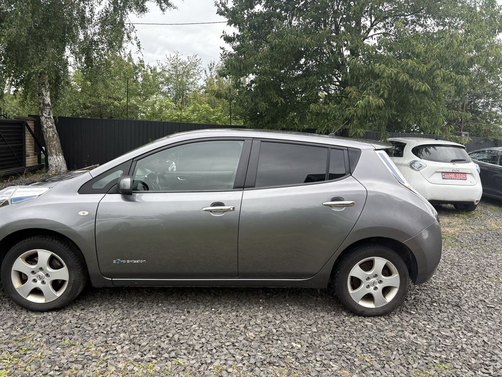 Nissan Leaf 2014