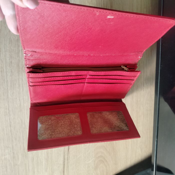 Portfel damski czerwony duży Lace lakierowany