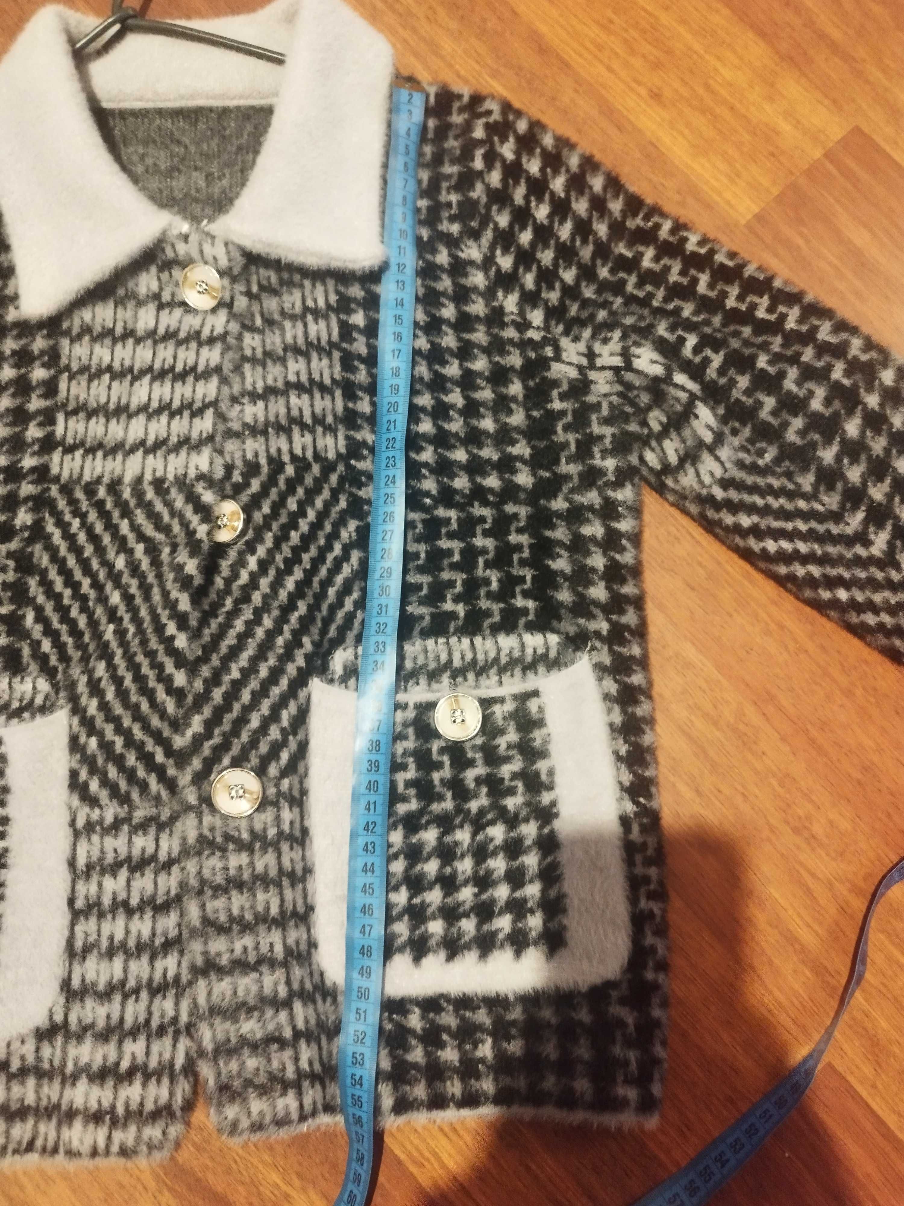 Gruby sweter rozpinany