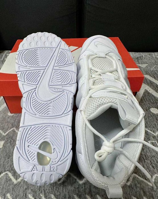koszykówki "Nike _Air_More_Uptempo_Low_Triple White R.40