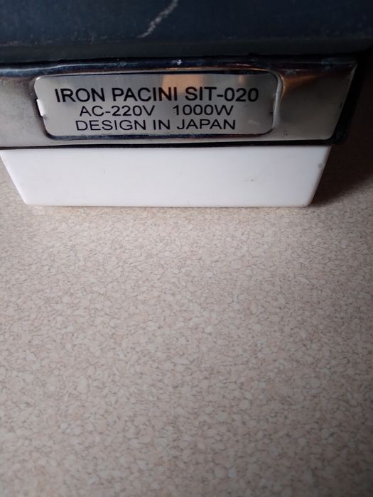 Pacini żelazko elektryczne