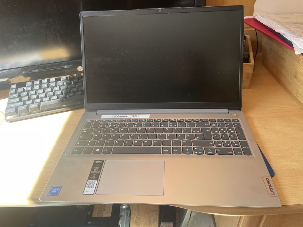 Lenovo ideapad 1i ULTRA