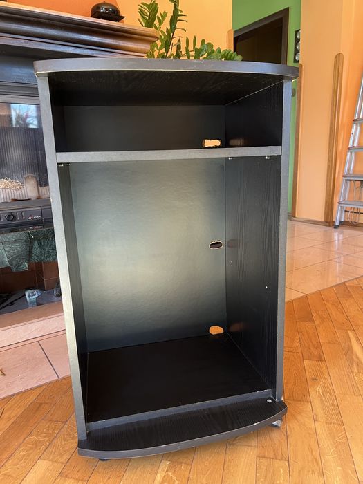 Czarna szafka RTV