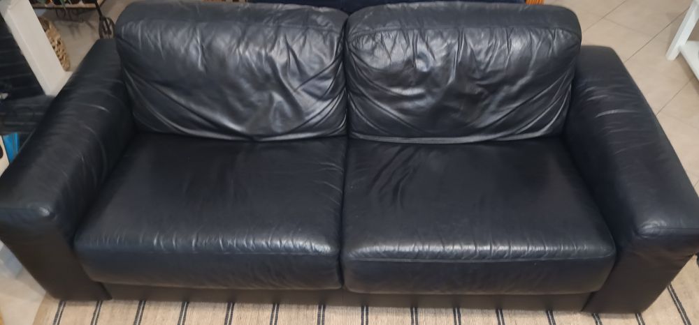 Sofá de Pele Preto