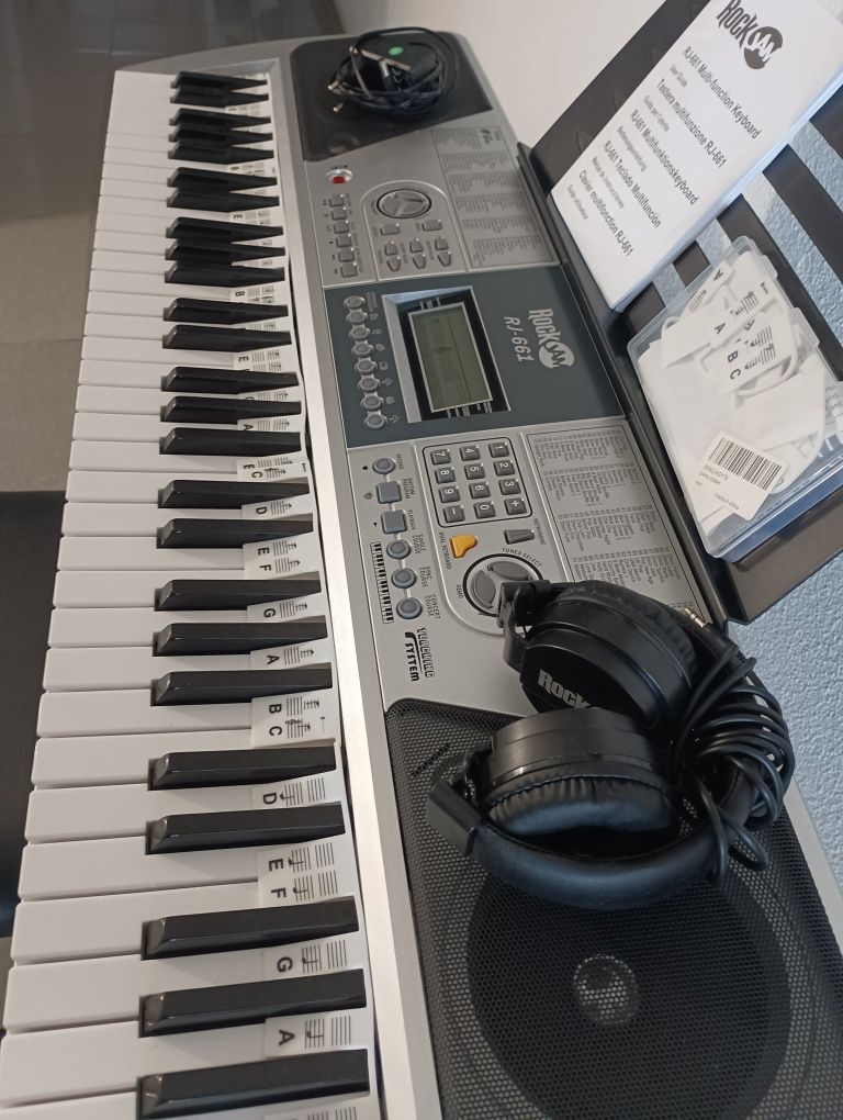 Piano multifunções