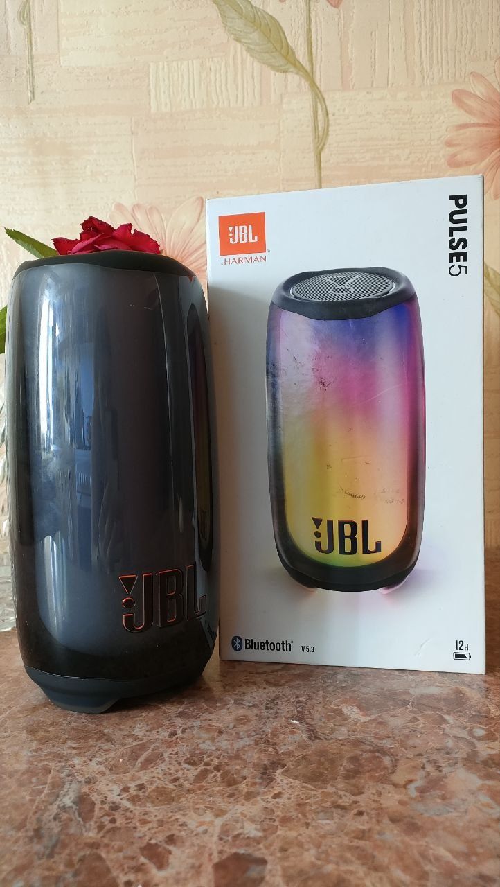 Портативна колонка JBL Pulse 5