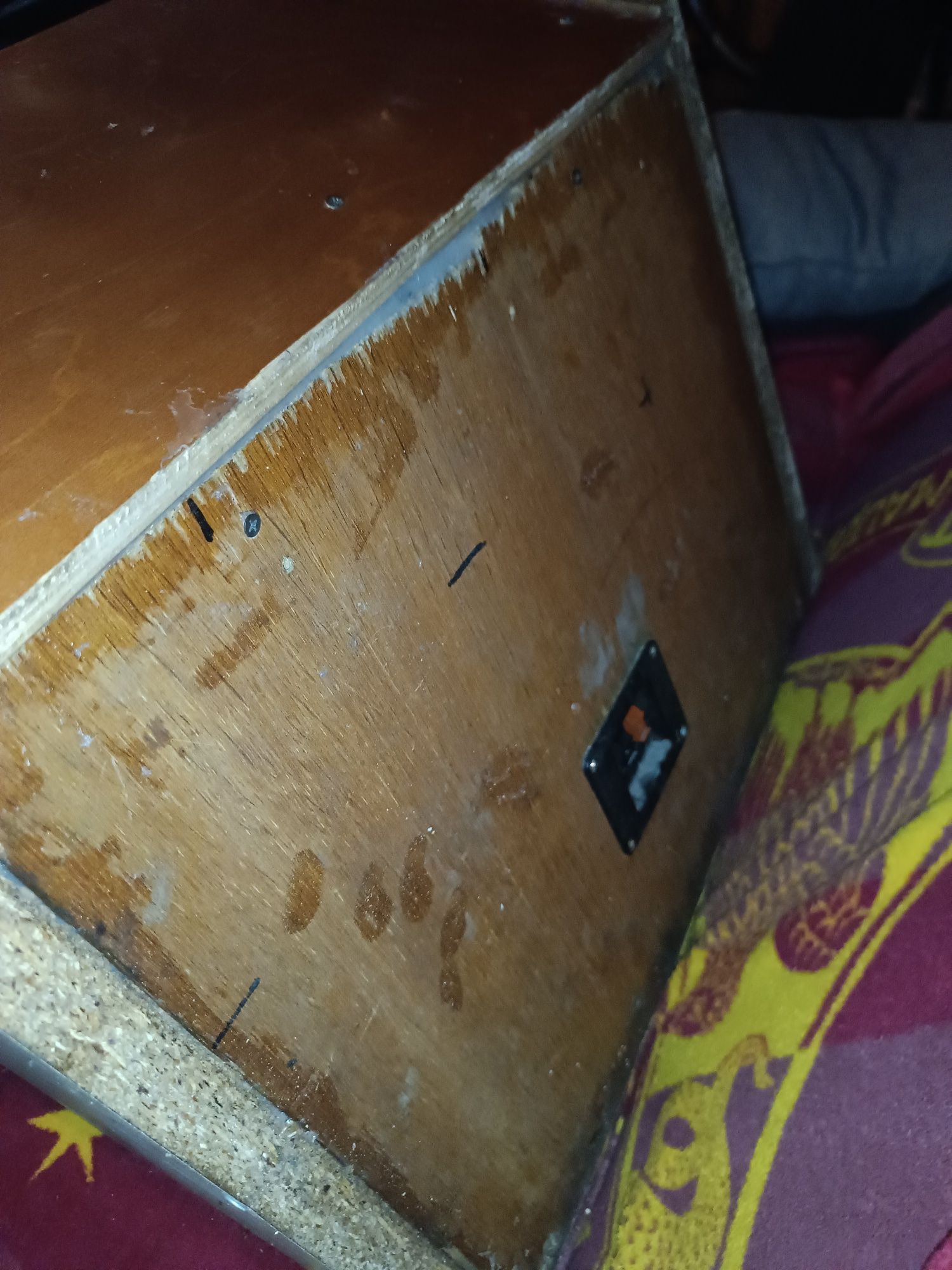 Subwoofer 10" ze skrzynią