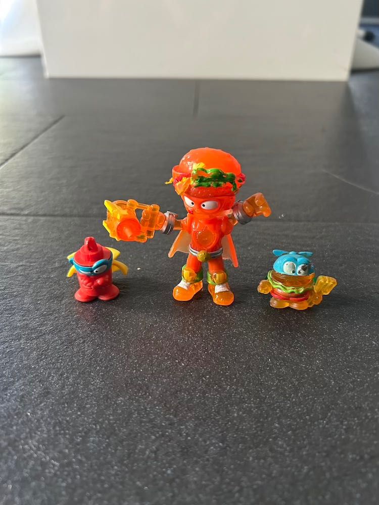 Super Things, Super Zings Seria 9 Kazoom Kid Burgerblast Figurka
