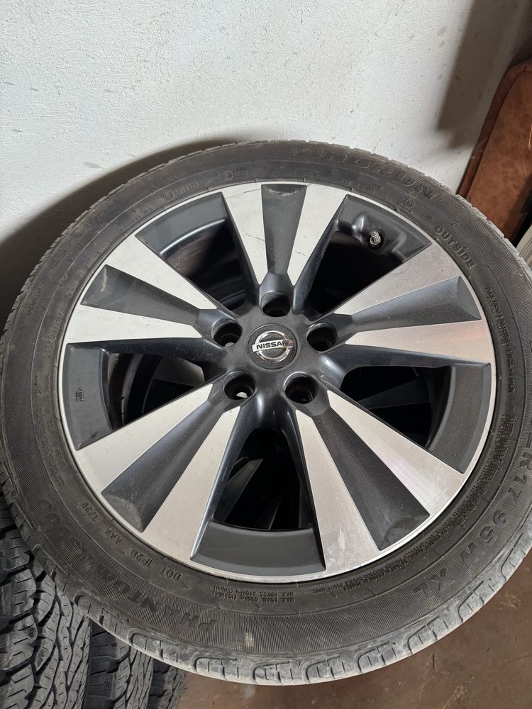 Диски колеса nissan leaf r17 з резиною 215/50 r17