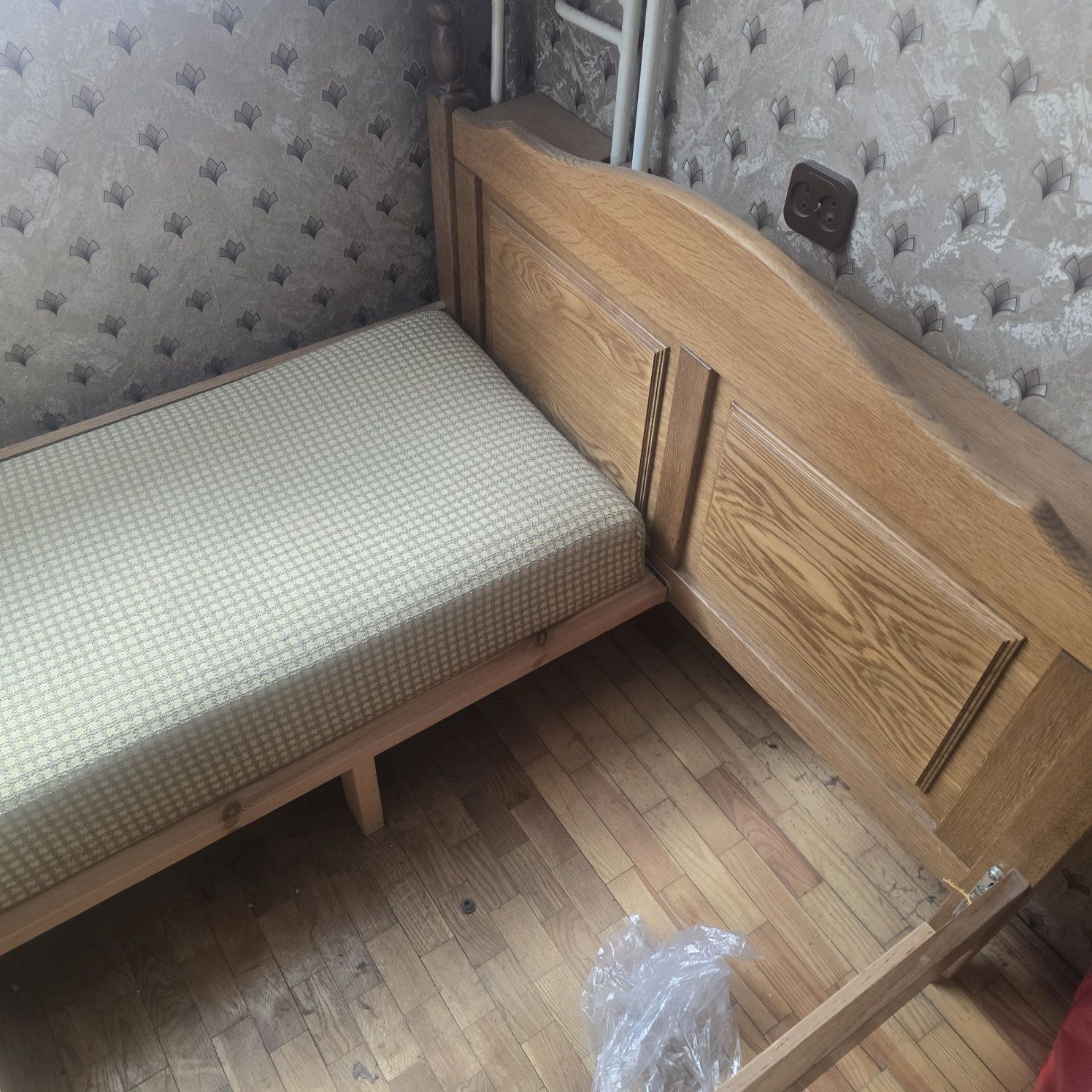 Szafa Dębowa 247x210 plus łóżko 130x207