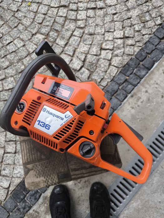 Piła pilarka spalinowa Husqvarna 136