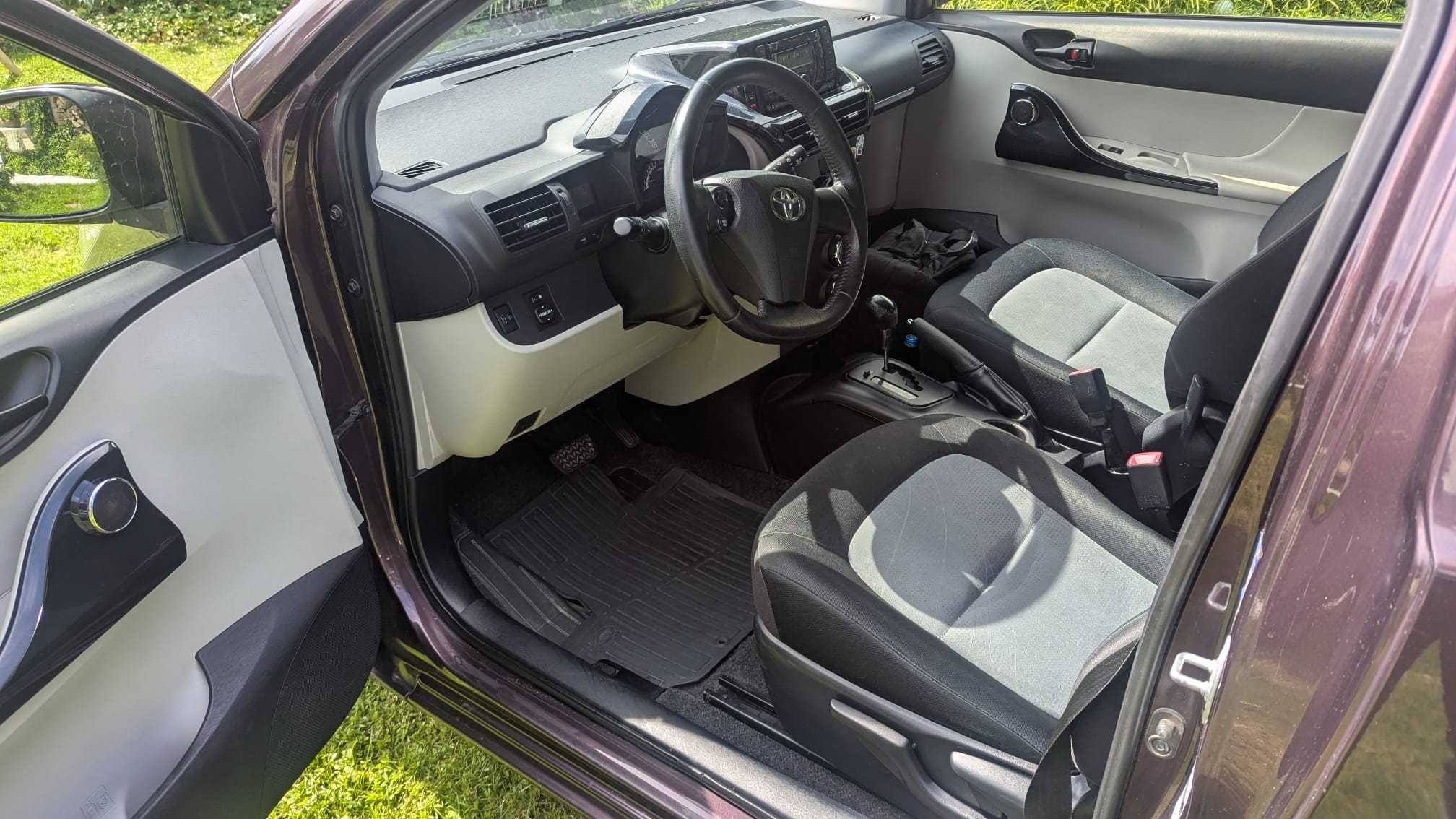 Toyota IQ 1.0 Automat Klima prawo jazdy kat. B1 kategoria B1 od 16 lat