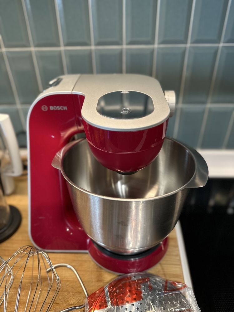 Robot Bosch MUM 5 1000W