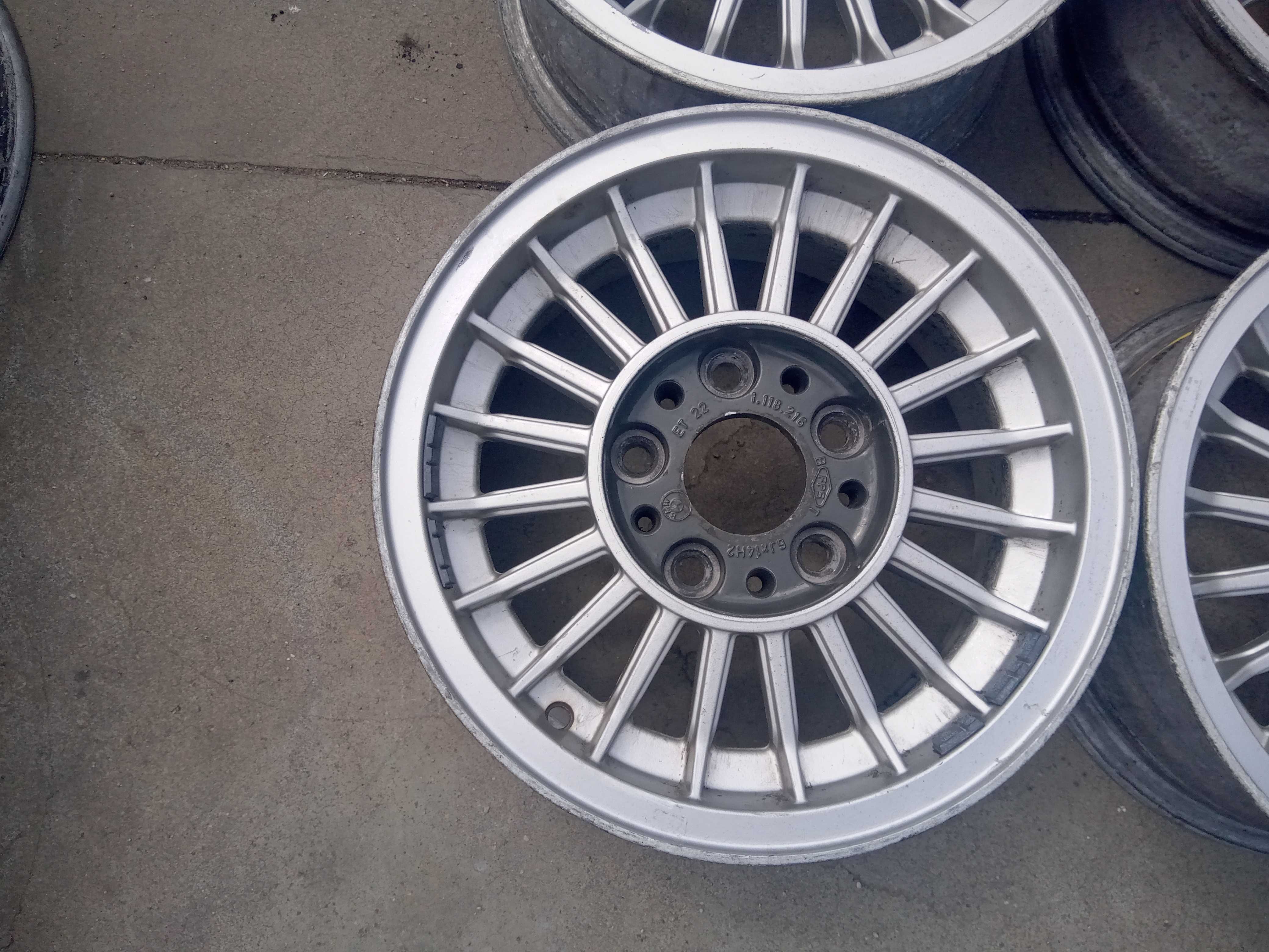 Felgi Wzór Alpina 6jx14 ET22 BMW E3 E9 E12 E23 E24 E28 5x120 Komplet