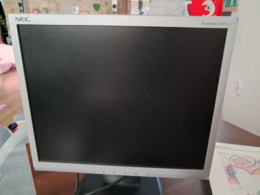 Monitor LCD 17cali