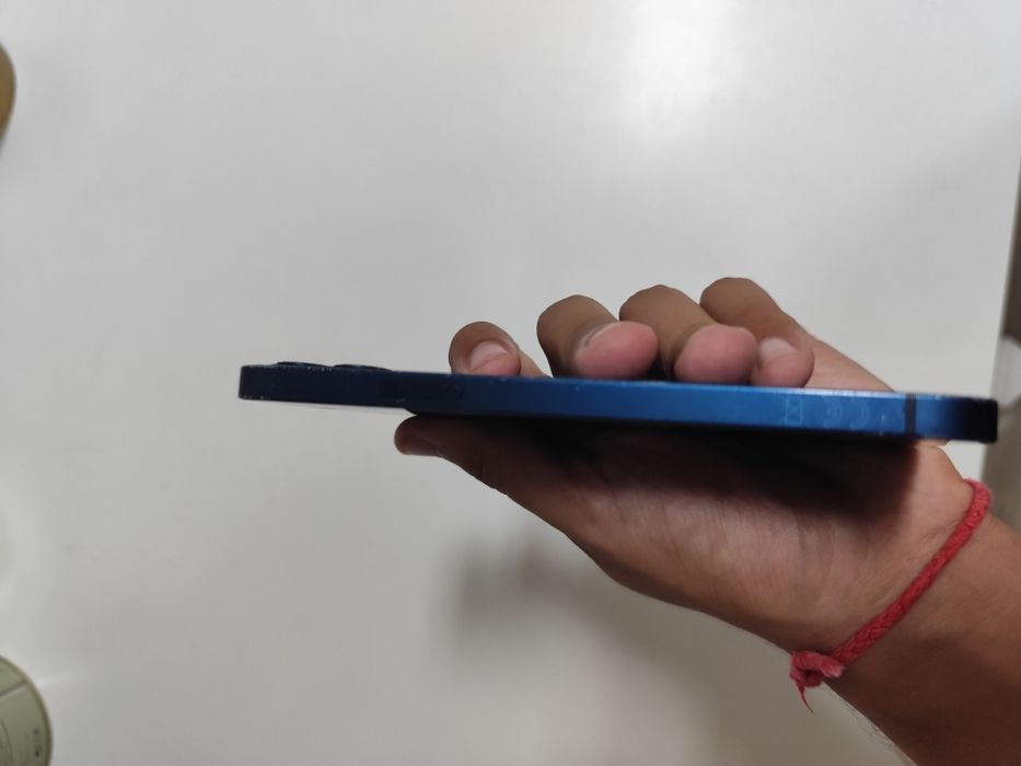 Iphone 12 com 64GB