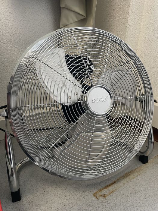 Ventoinha de Chão BECKEN