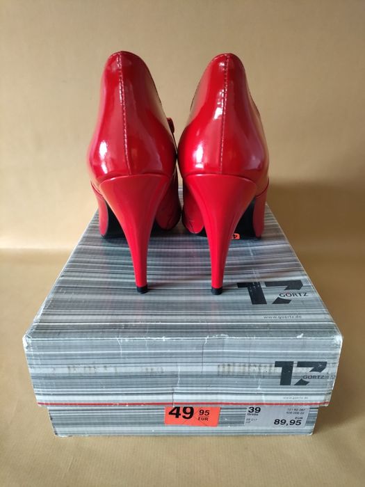 Sapatos tam. 39 - novos