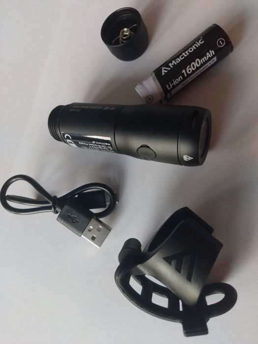 Lampka rowerowa 600 lumenów wodoszczelna akumulatorowa latarka ręczna