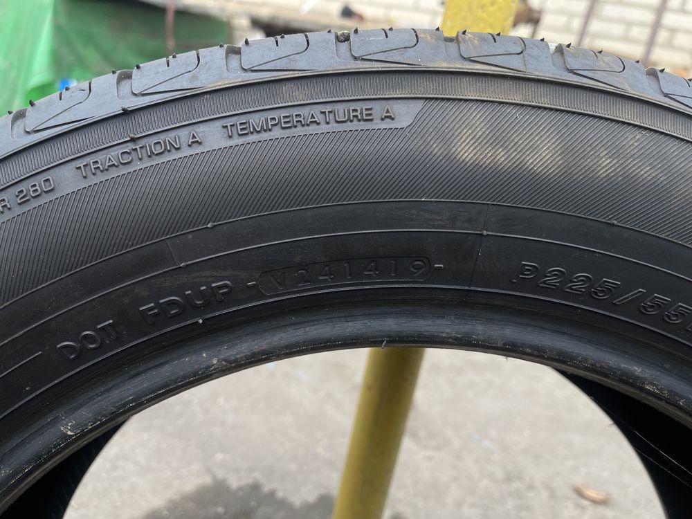 Резина Yokohama Advan 225/55 R17