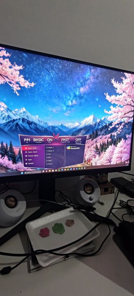 Monitor de jogo Nano IPS 1ms UltraGear™ de 27” com NVIDIA® compatível