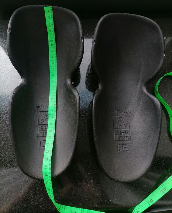 Захисні вставки SAFE TECH до мотокуртки