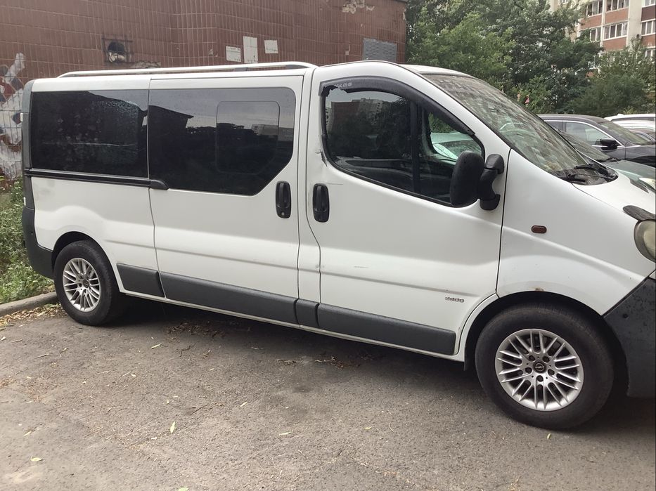 Продаю мікроавтобус Опель Віваро