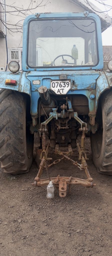 Продам трактор те 80 в робочому стані на документах також навісне .