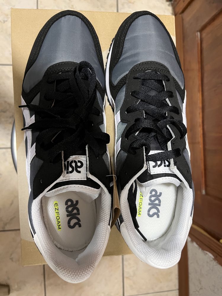 Чоловічі кросівки ASICS Oc Runner 1201A388-021 41 розмір