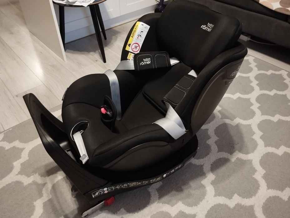Fotelik dziecięcy Britax Romer Dual Fix M i-Size