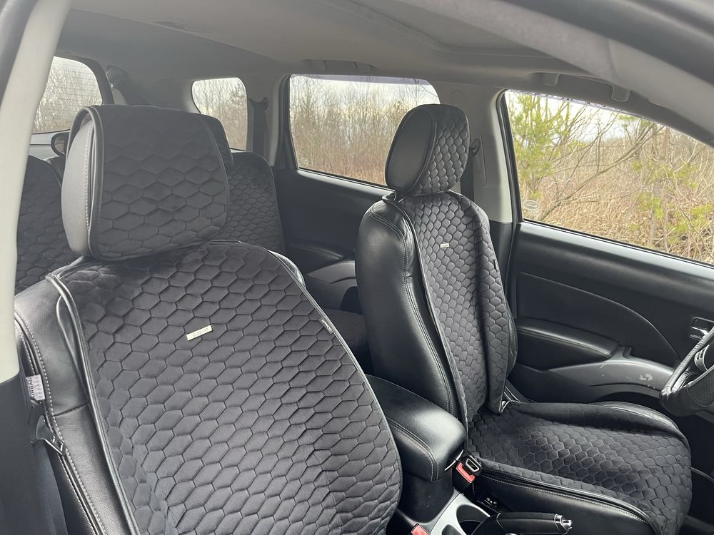 Mitsubishi Outlander XL