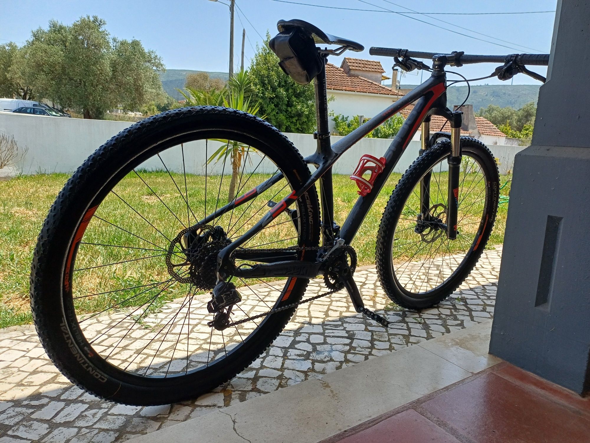 Bicicleta Focus Raven