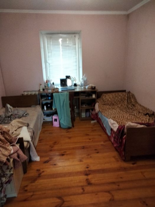 Здам кімнату на підселення в центрі міста для дівчат.